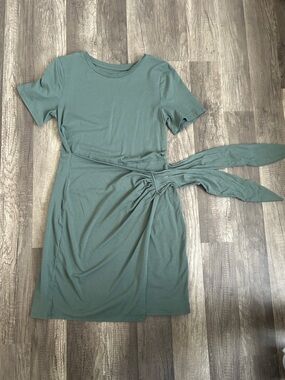 A New Day Women’s XS Sage Green Tie-Waist Dress